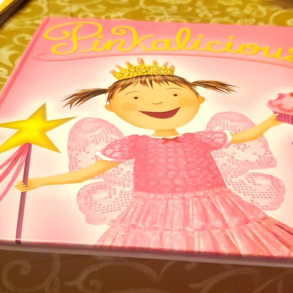 Pinkalicious - Picture 1 of 1